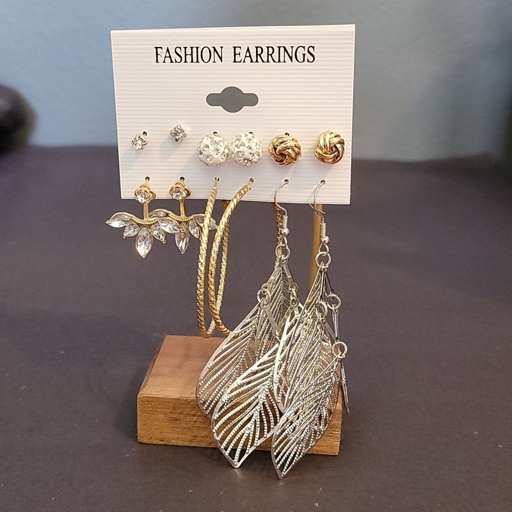 🪦 5/$30 6 Piece Silver & Gold Earing Set